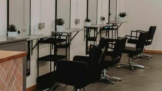 Rebecca Claire salon