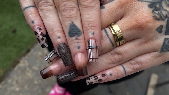 Alyssia-Ellen's Beauty