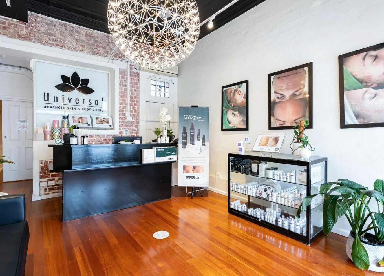 Reception area of Universal Advanced Skin and Body Clinic in Melbourne, Victoria, AU with modern decor.