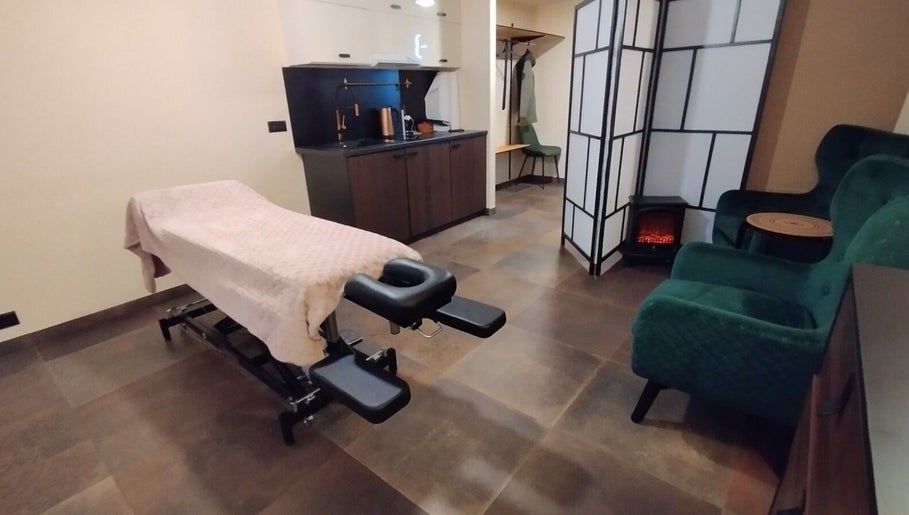 Kozorev massage image 1