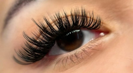 Image de Lash Love Lane 2