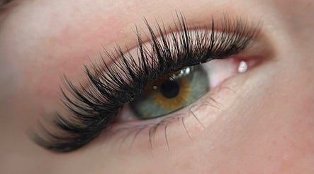 Close-up of expertly applied lashes at Lash Love Lane, Melbourne, Victoria, AU.