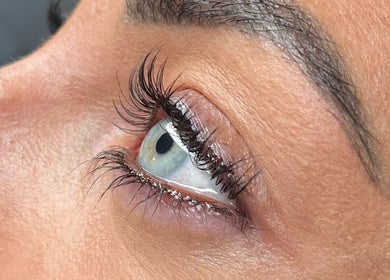 Close-up of perfectly styled lashes at Lash Love Lane, Melbourne, Victoria, AU.