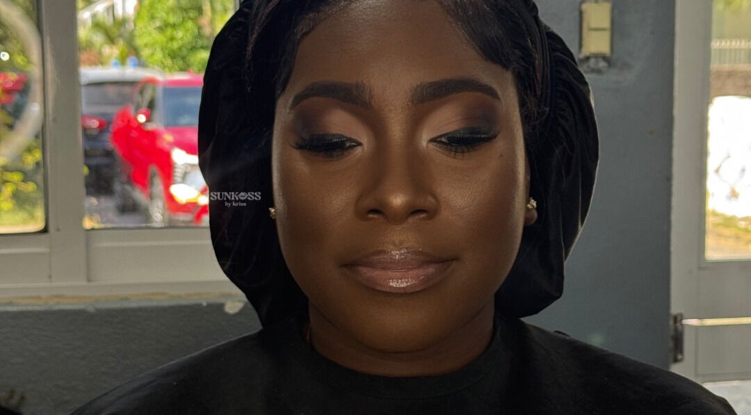 Elegant makeup finish at Sunkiss by Kriss in Kingston, St. Andrew Parish, JM, highlighting flawless beauty.