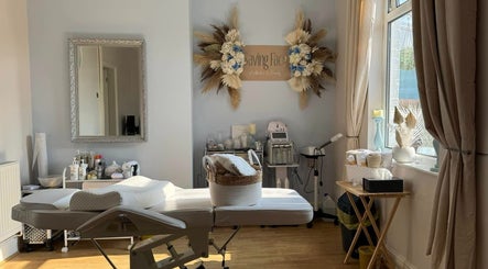 Saving Face Aesthetics & Beauty