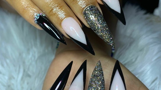 Luxurious_nails