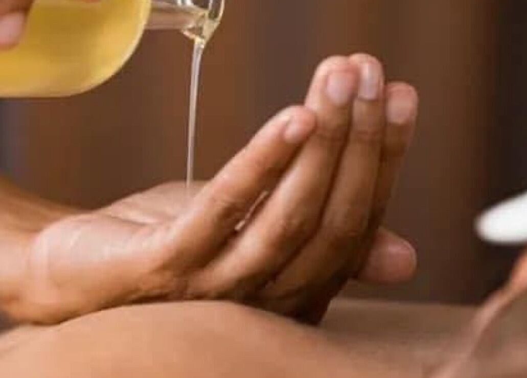 Relaxing oil massage at Spa & Skin Lounge in Hastings, England, GB, showcasing wellness and tranquility.