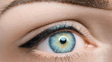 PERMANENT MAKE UP BY REMIGIJA OBERAUSKE