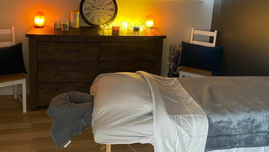 Aylmer Holistic Family Massage slika 1