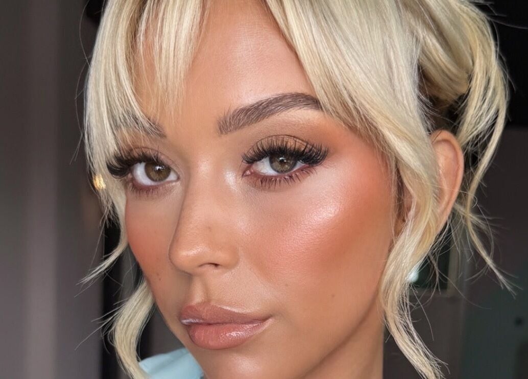 Flawless makeup showcasing lashes and contour by Ibiza Hair & Makeup Mobile, located in Ibiza, GB.