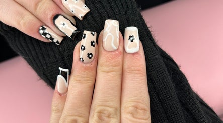 Nails.by.m16 image 2