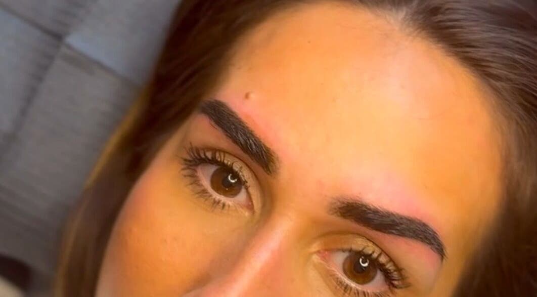 Beautifully shaped eyebrows at The Glow Hub UK - London, Welling, England, GB showcasing expert beauty care.