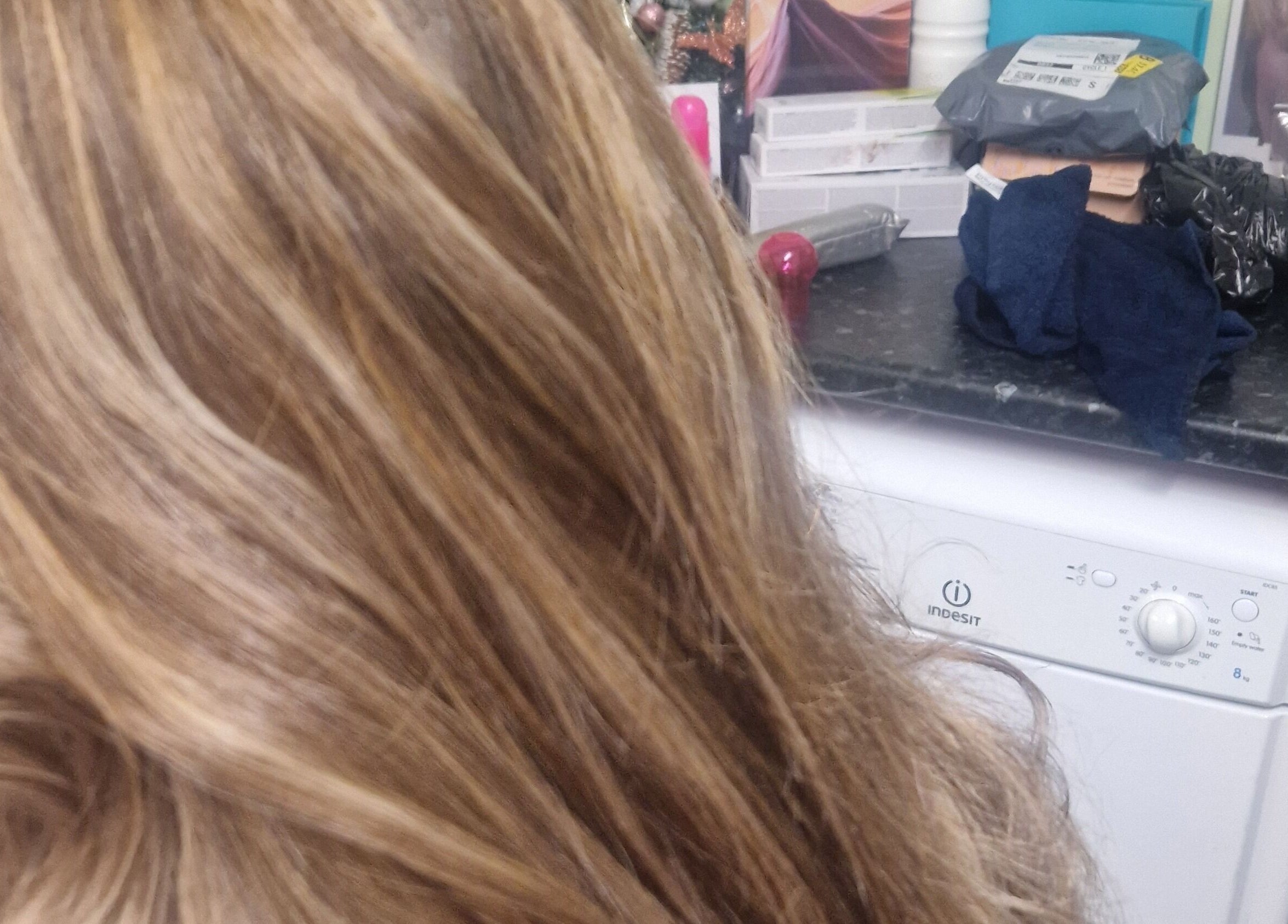 Stylish golden highlights at Style n Smile Hair By Donna, Bruton, England, GB. Perfect color transformation.