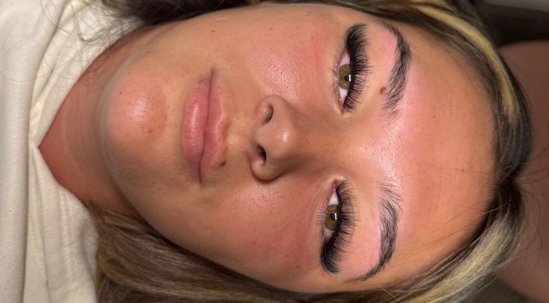 Close-up of eyelash extensions at Kays Beauty & Aesthetics, Stoke-on-Trent, England, GB.