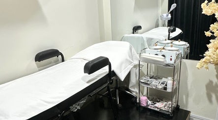 Luxe Beauty & Spa image 3