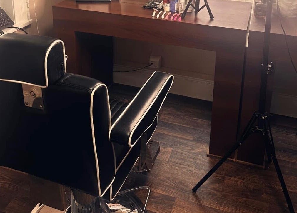 Modern barber chair at Barbers on the Green Rowlands Castle, Rowlands Castle, England, GB, ready for clients.