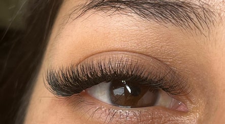 Adri Lash Beauty image 3