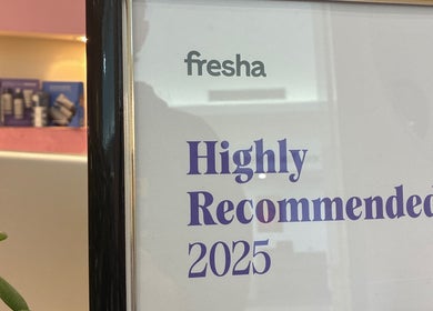 Highly Recommended 2025 award displayed at Bella N Bas Beauty, Armadale, Western Australia, AU.