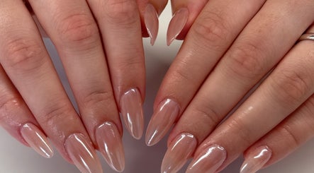 Studio.95 Nails image 3