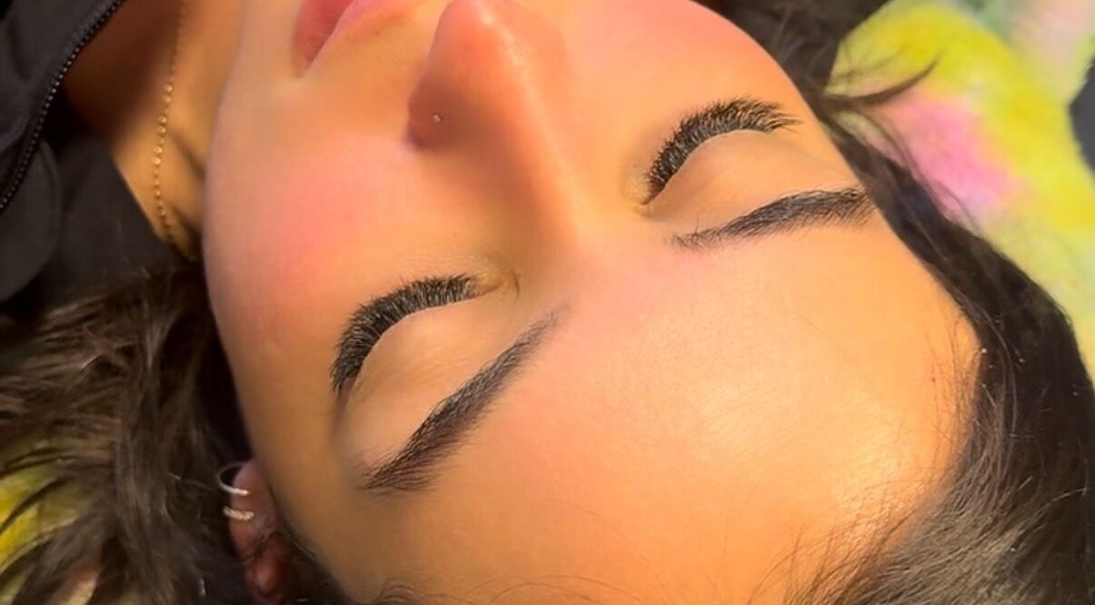 Closeup of freshly done lashes at Lash Lab Club in Sydney, New South Wales, AU, showcasing expert application.