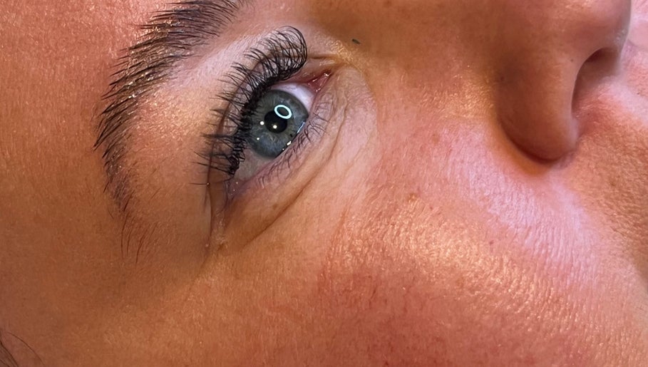 Close-up of eyelash extensions at Oohlalash, St Helens, England, GB, showcasing precision and style.