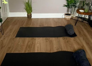 Tranquil yoga mats setup at Wellbeing with Jaydene at Jaydene’s Home, York, England, GB.