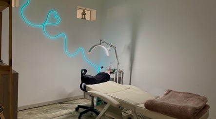 Giovana Victoria Lash Studio