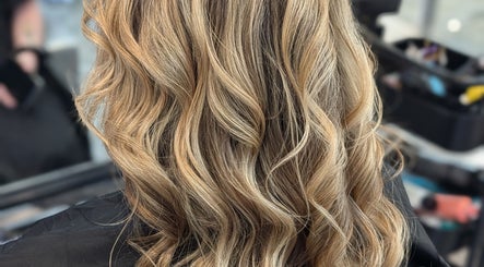 Hairlo by Natalie image 3