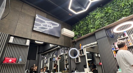 Latin Barber studio