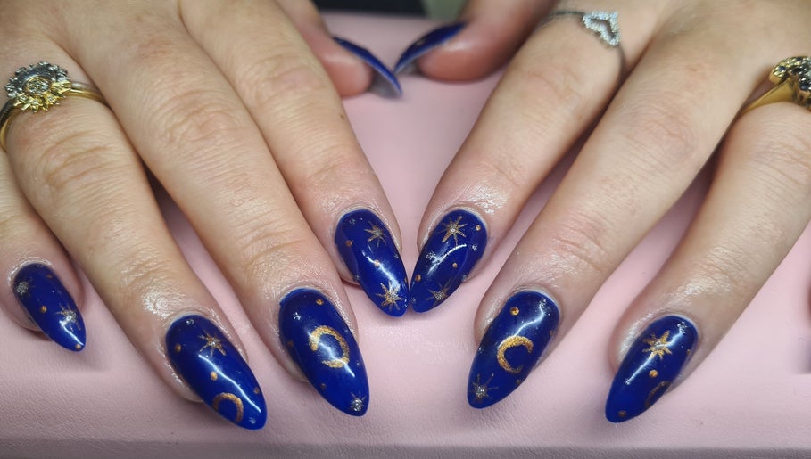 Gems Nail Spa изображение 1