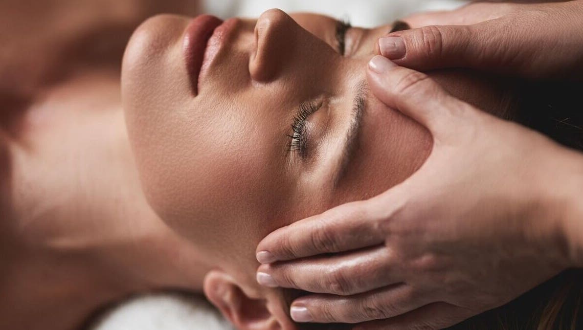 Massage détente à Les Massages de Lilas, Prades, Occitanie, FR. Soin du visage calmant.