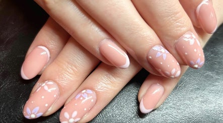 Chanelle Mills Nail Technician, bilde 2