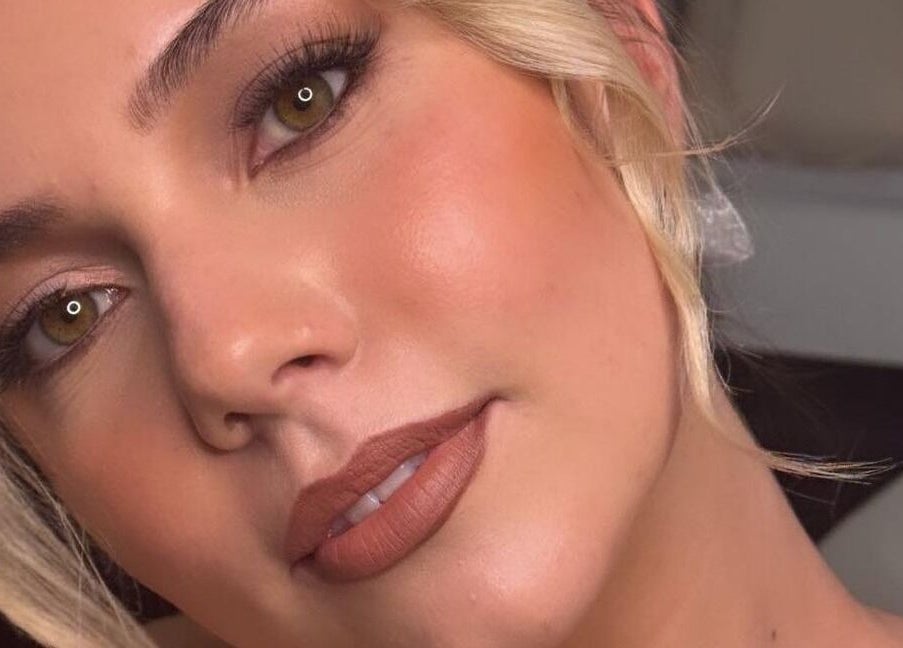 Illume Beauty @ Jennifer's Hair Salon showcases elegant makeup in Wauchope, New South Wales, AU.