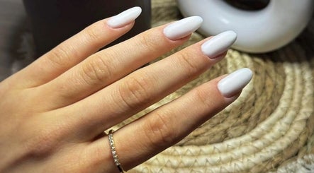 Orevea_nails_fuveau image 3