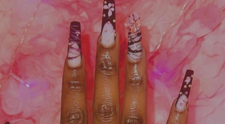 Kharmed Nails
