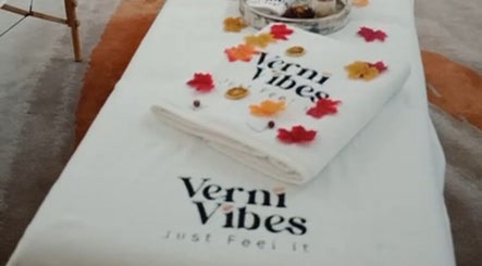 Vernis Vibes Home Spa