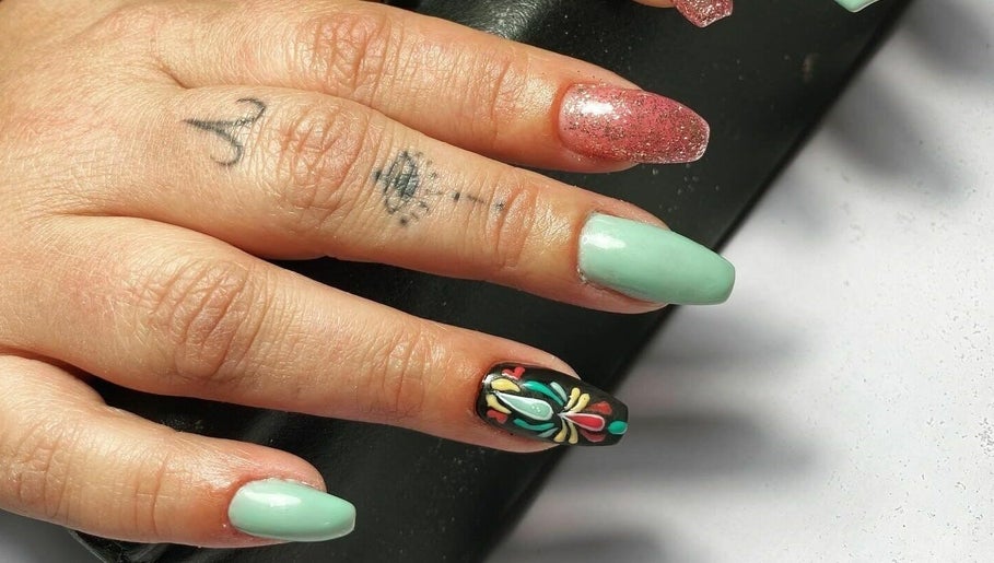 Pixie Nails – obraz 1