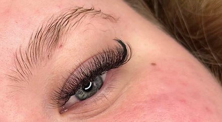 S L lashes and Beauty obrázek 2