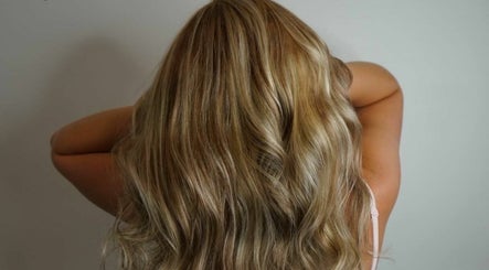 Logan Charles Salon image 3