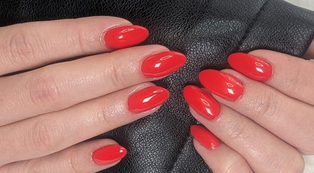 Loveleens Artistry, bilde 3