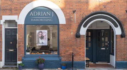 Imagen 3 de Adrian J Hairdressing