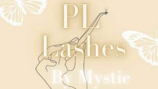 Pretty little lashes by Mystie