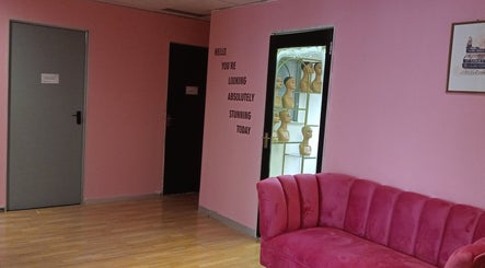 Retrieval Wellness Aesthetics image 3
