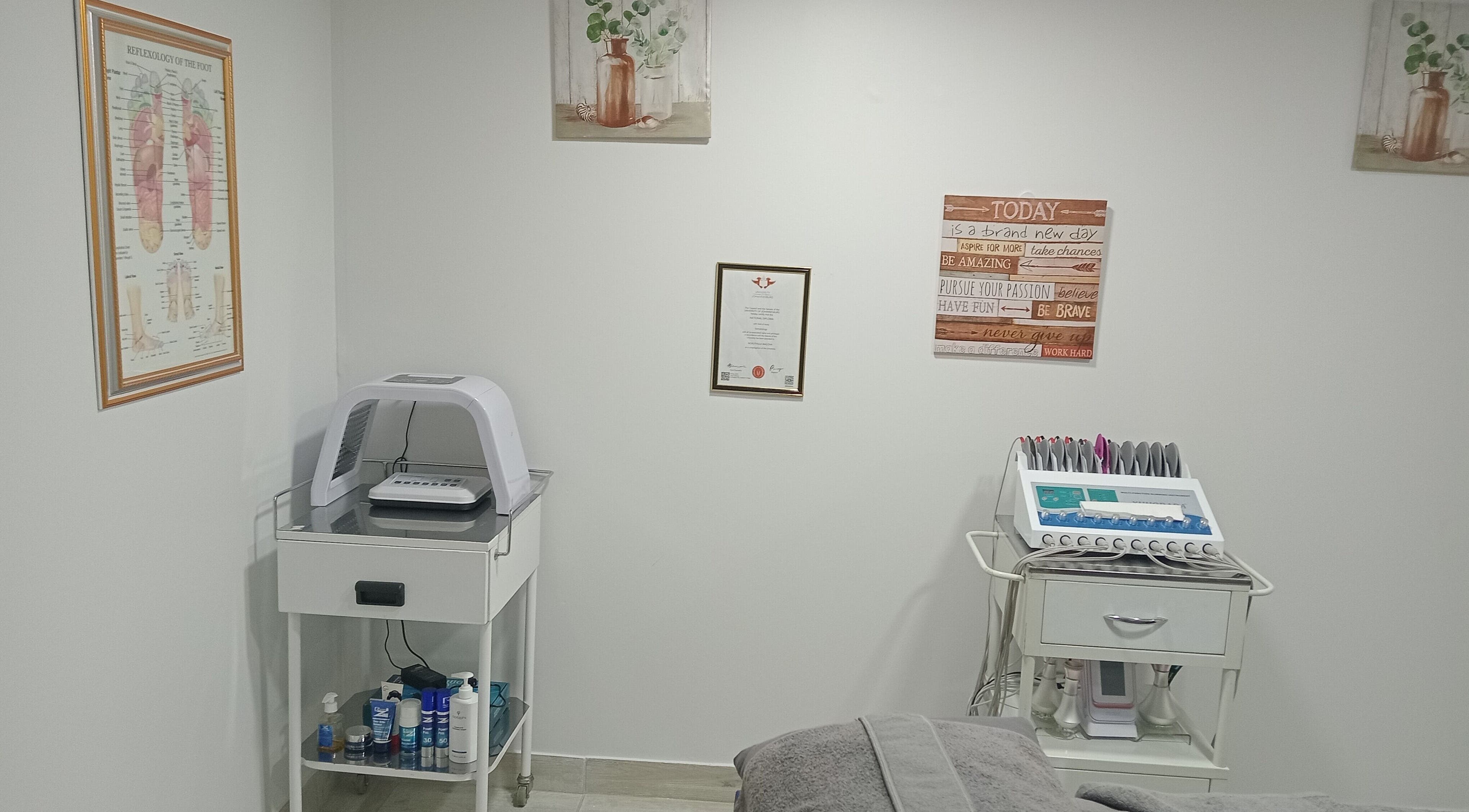 Calming therapy room at Retrieval Wellness Aesthetics, Randburg, Gauteng, ZA with equipment and decor.