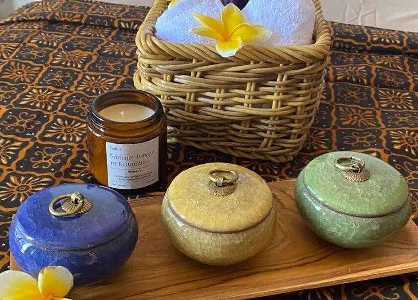 Kerajinan tangan dan lilin di Putri Beauty and SPA Seminyak, Bali, Bali, ID.