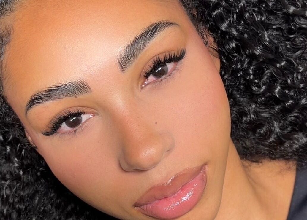 Close-up of flawless makeup and perfect brows at Bynndll, Ajax, Ontario, CA.