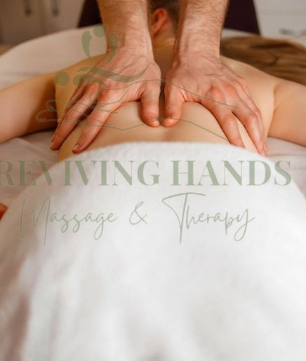 hình ảnh 2 của Reviving Hands Massage & Therapy