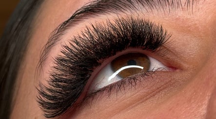 The Lashly Co image 2