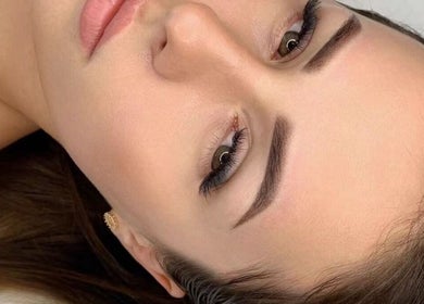 Perfectly groomed brows at Lashqueencoco CBD, Melbourne, Victoria, AU. Enhancing natural beauty.