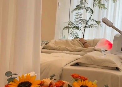 Relaxing treatment room at Lashqueencoco POINT COOK, Melbourne, Victoria, AU with comfortable amenities.